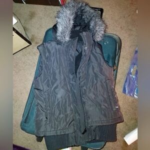 3/20$*Women's size small Calvin Klein winter vest